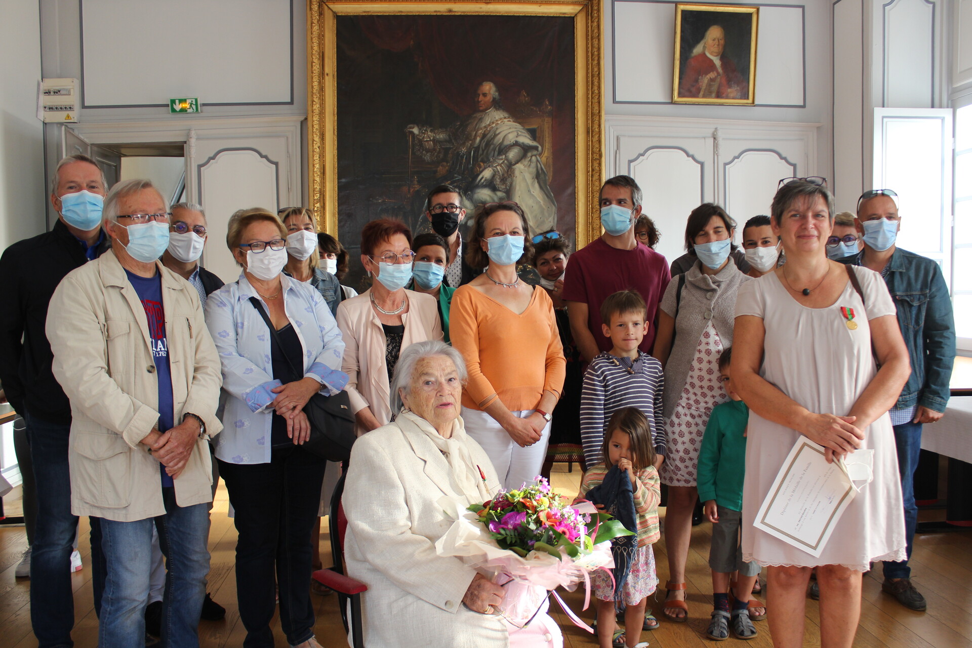 Auray : cérémonie de remise de médaille de la famille 12 septembre 2020 Auray : cérémonie de remise de médaille de la famille 12 septembre 2020